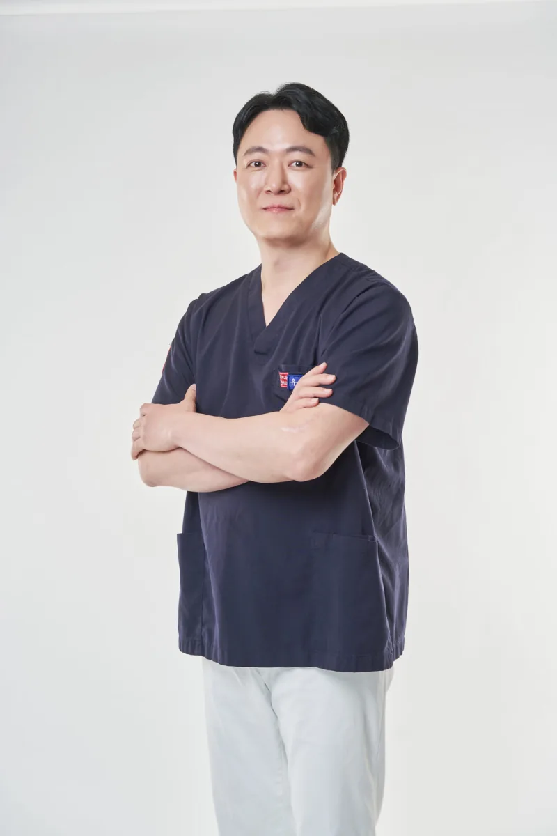 WELLS Clinic dermatology practice in Seoul