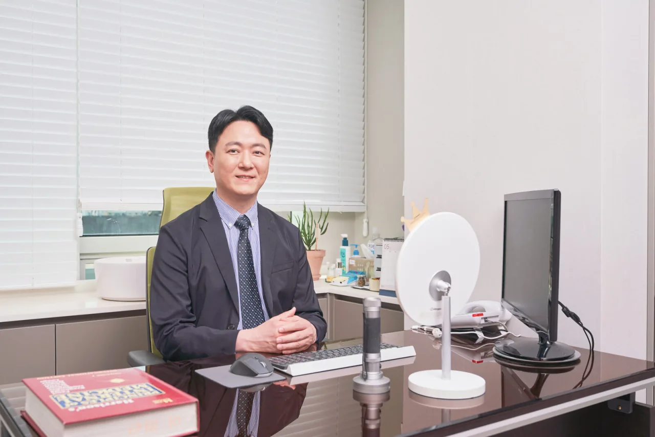 WELLS Clinic in Apgujeong, Seoul, a dermatology clinic treating hair loss