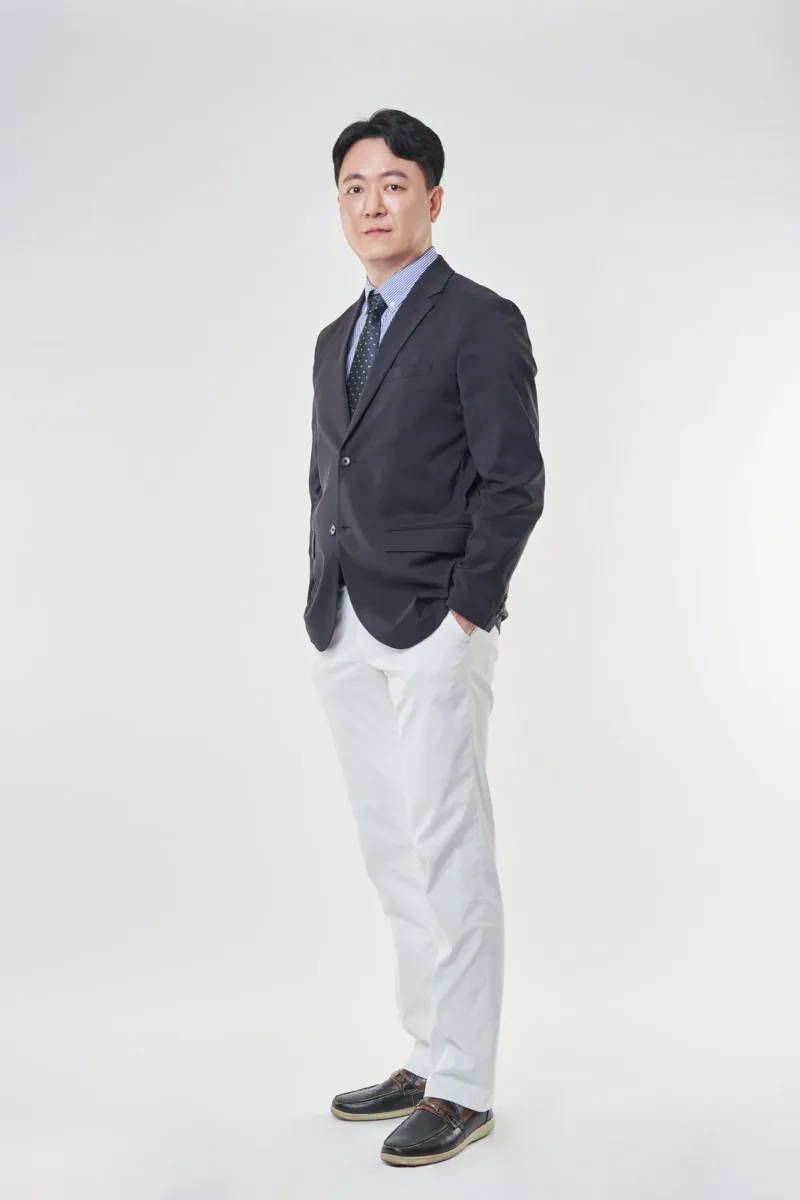 WELLS Clinic dermatology practice in Apgujeong, Seoul