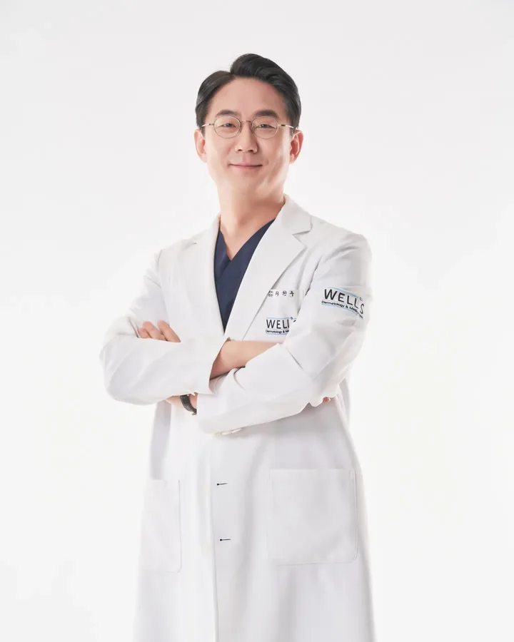 Dr. Won Woo Choi, board-certified dermatologist (M.D., Ph.D.), head director of WELLS Dermatology in Apgujeong, Seoul